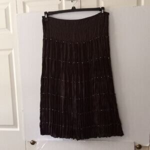 Allison Taylor's Unique Pleated Skirt - Size (M) - Brown